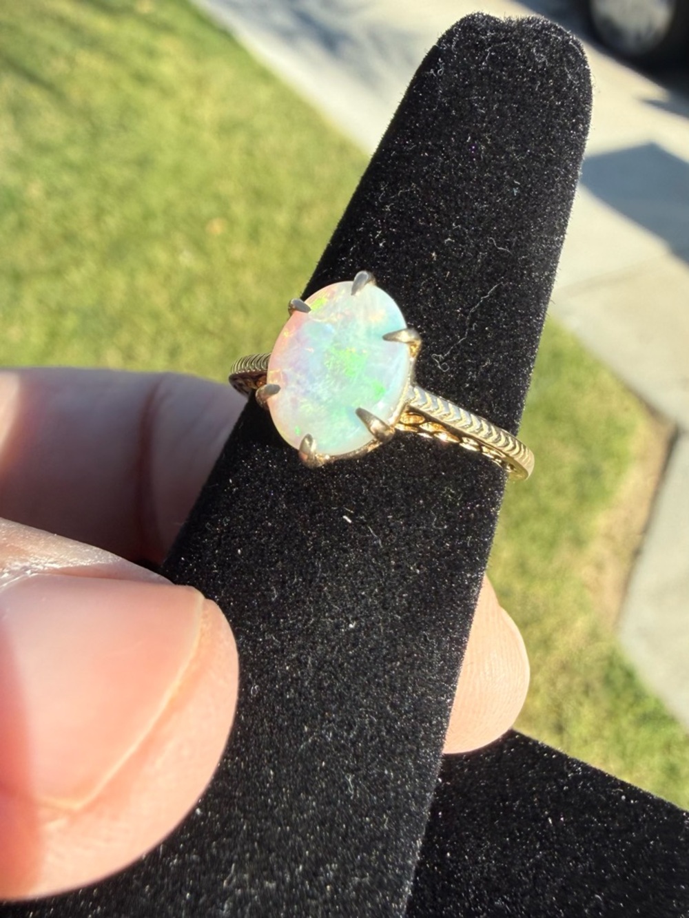 14 k Gold Opal Oval Solitaire Ring - Australian blue green Coober Pedy - Picture 5 of 13